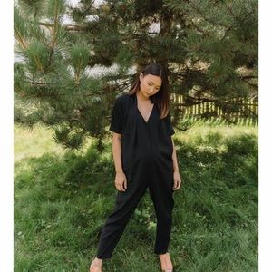 Black V-Neck Short Sleeve Jumpsuit
